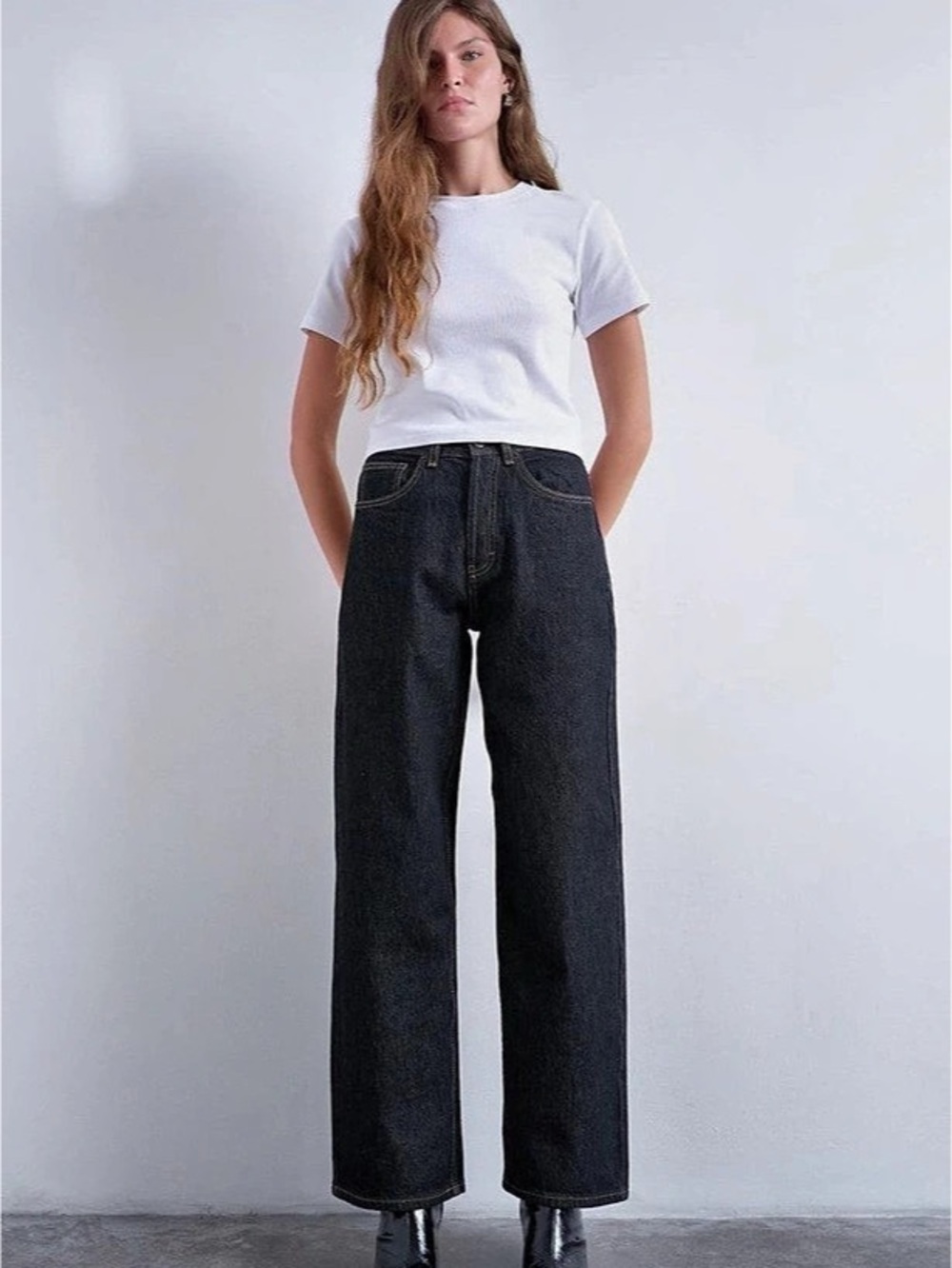 Topshop Straight Leg Jeans in Black Like New